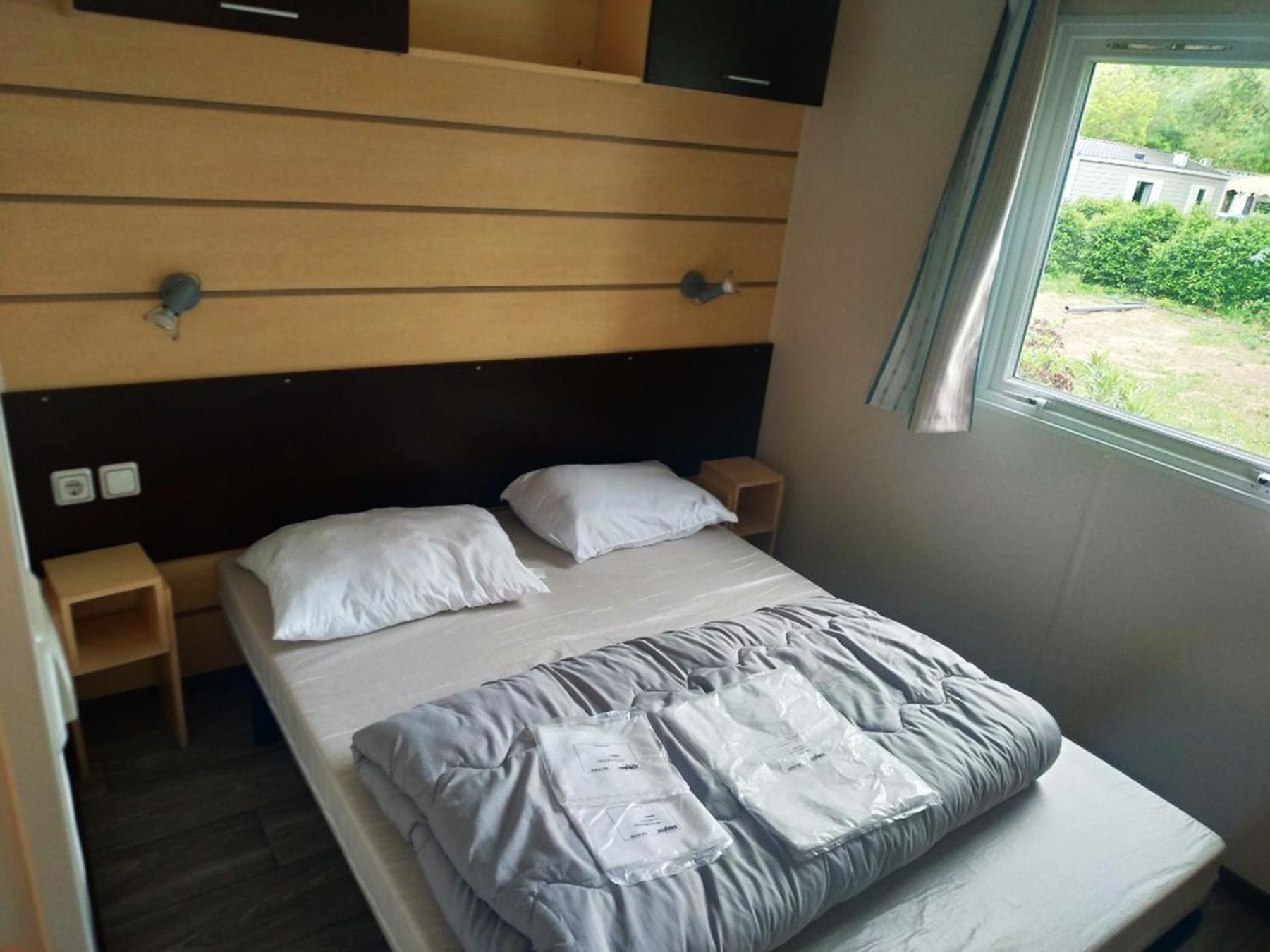 Camping Le Val De Cesse Mirepeisset Extérieur photo