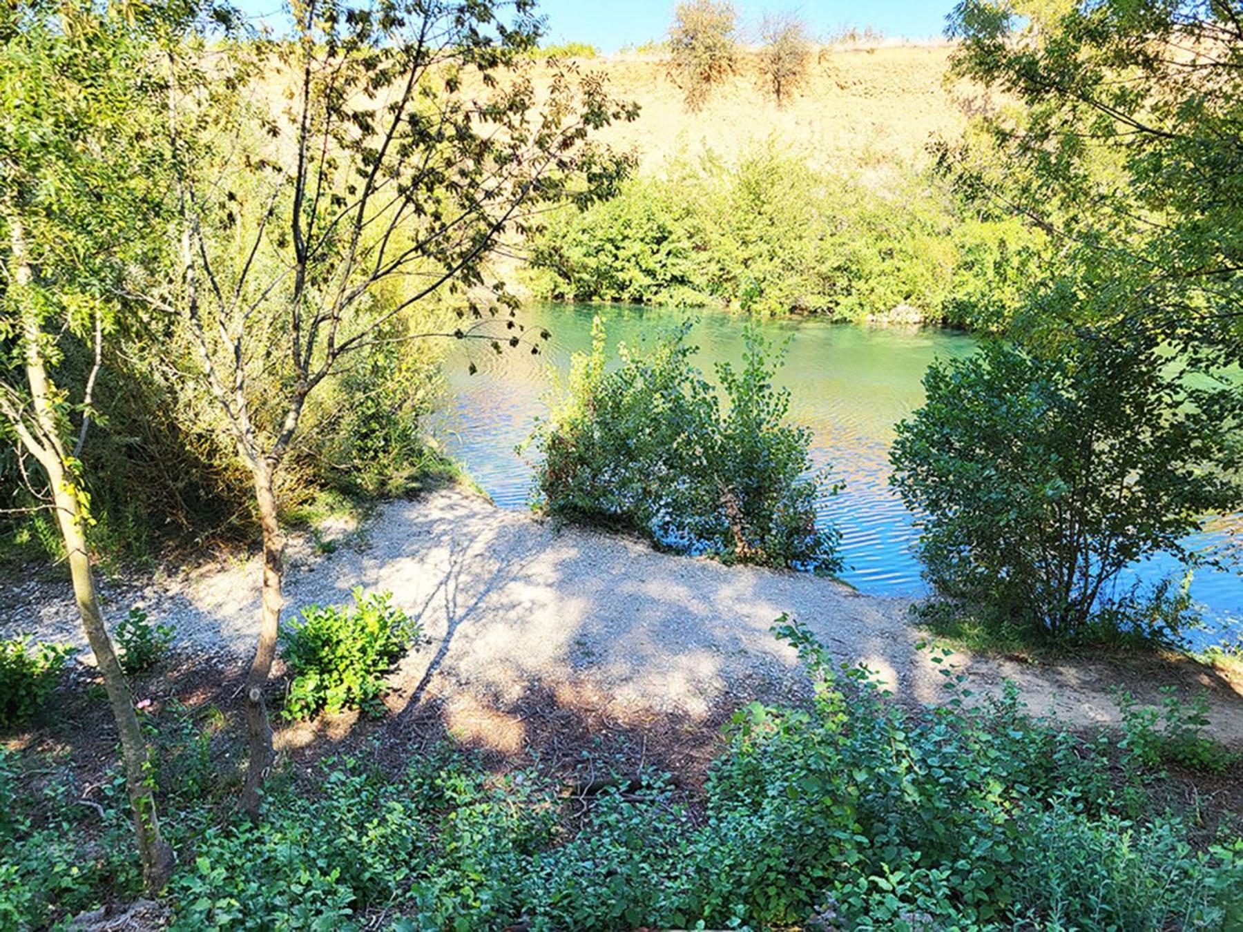 Camping Le Val De Cesse Mirepeisset Extérieur photo